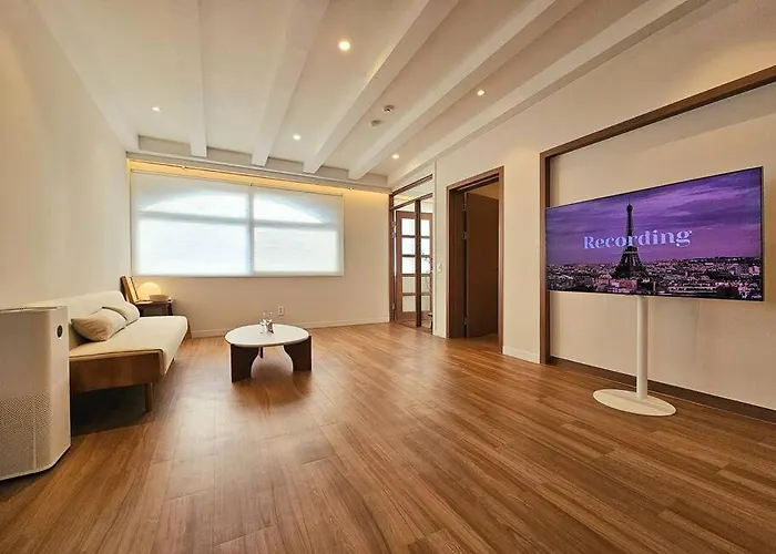 Arowa Seoul